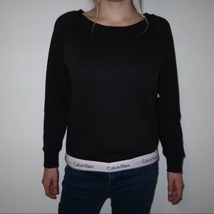CALVIN KLEIN SWEATSHIRT NWT 🖤👣🐧🕶🐾👽